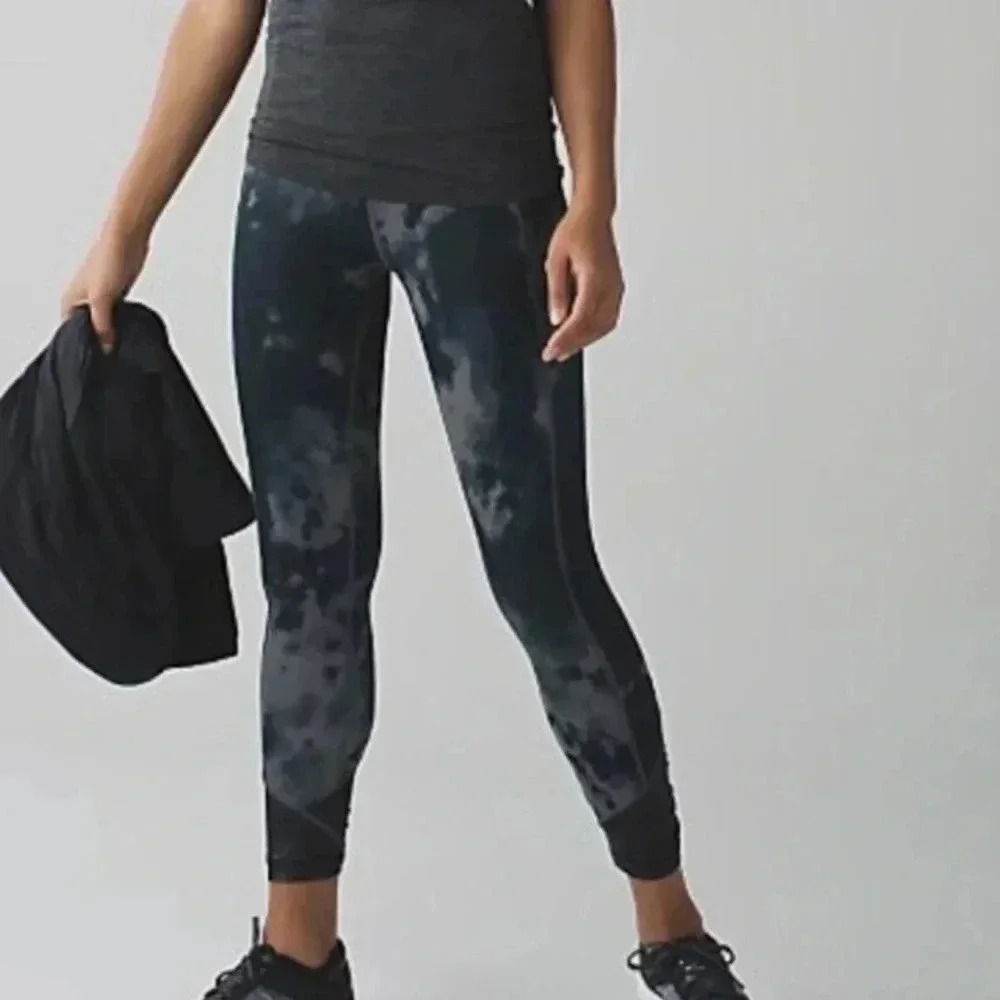 (45) lululemon pace queen  tight​